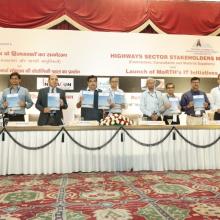 नई दिल्‍ली में 16 मई 2016 को राजमार्ग क्षेत्र के हितधारकों का सम्‍मेलन, सड़क परिवहन एवं राजमार्ग मंत्रालय की सूचना प्रौद्योगिक (आईटी) पहल का प्रवर्त्तन एवं सूचना प्रौद्योगिकी कार्यदल रिपोर्ट का विमोचन।