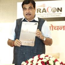 नई दिल्‍ली में 16 मई 2016 को राजमार्ग क्षेत्र के हितधारकों का सम्‍मेलन, सड़क परिवहन एवं राजमार्ग मंत्रालय की सूचना प्रौद्योगिक (आईटी) पहल का प्रवर्त्तन एवं सूचना प्रौद्योगिकी कार्यदल रिपोर्ट का विमोचन।