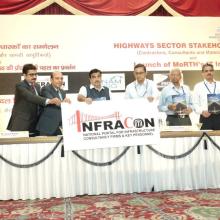 नई दिल्‍ली में 16 मई 2016 को राजमार्ग क्षेत्र के हितधारकों का सम्‍मेलन, सड़क परिवहन एवं राजमार्ग मंत्रालय की सूचना प्रौद्योगिक (आईटी) पहल का प्रवर्त्तन एवं सूचना प्रौद्योगिकी कार्यदल रिपोर्ट का विमोचन।